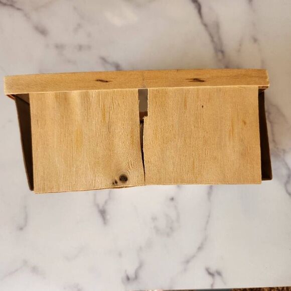 Super simple basic thin wooden box lightweight tan storage accents fruit vintage - Picture 3 of 5